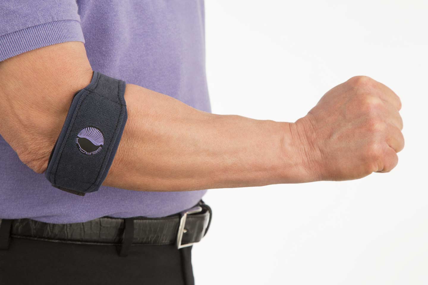 serola-gel-arc-elbow-brace-on-person